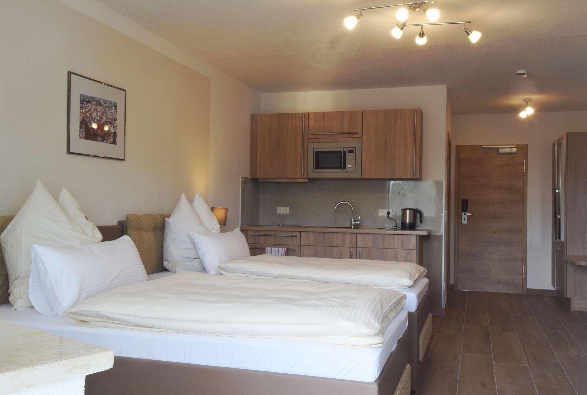 Aparthotel Donaustern 아스베그 외부 사진