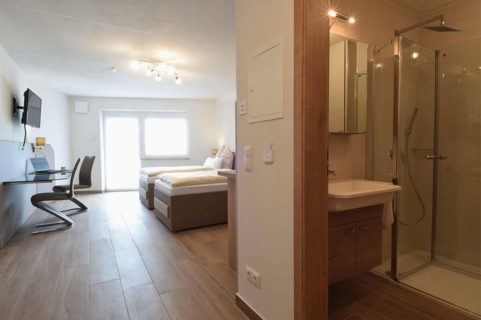 Aparthotel Donaustern 아스베그 외부 사진