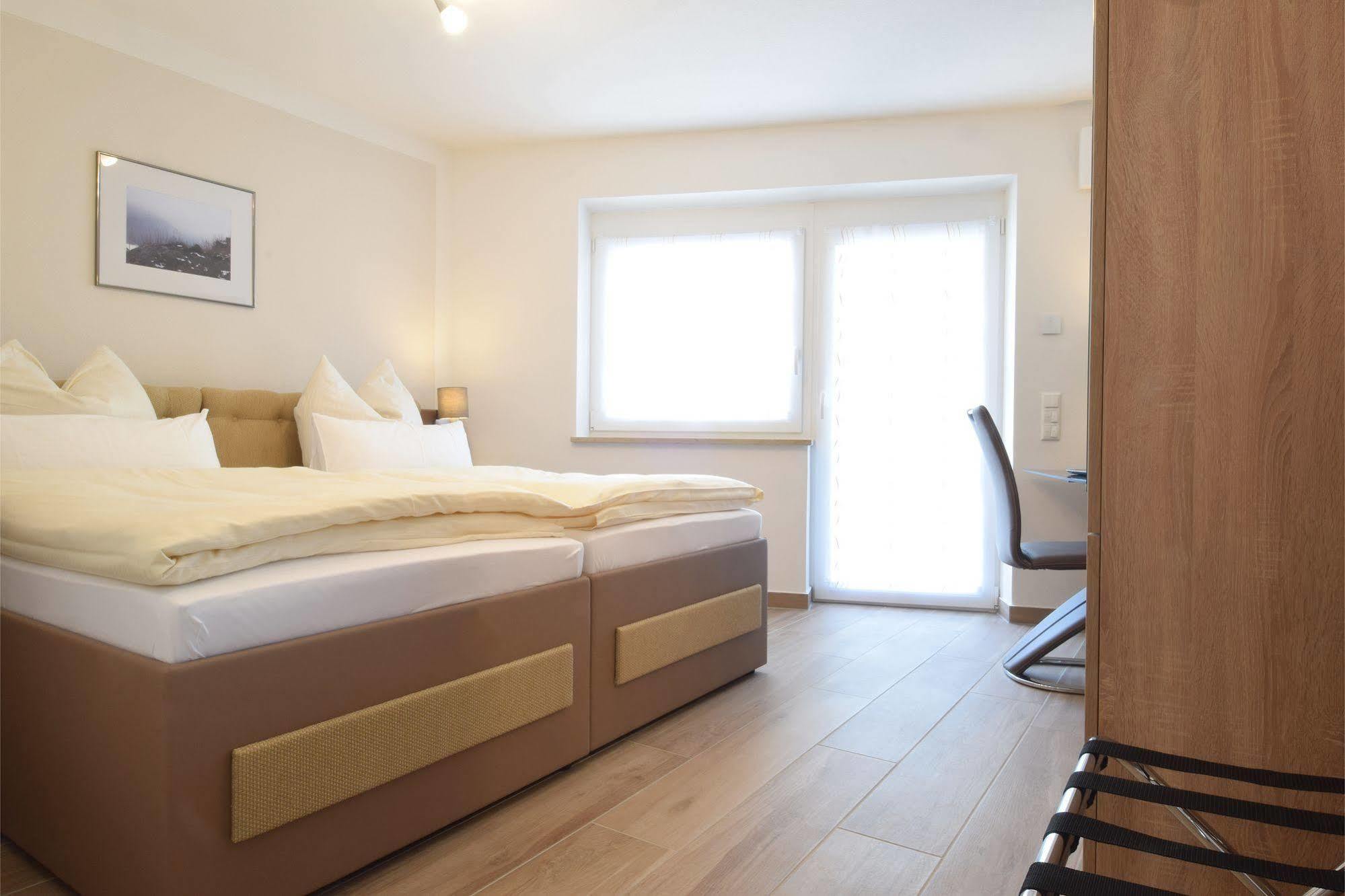 Aparthotel Donaustern 아스베그 외부 사진